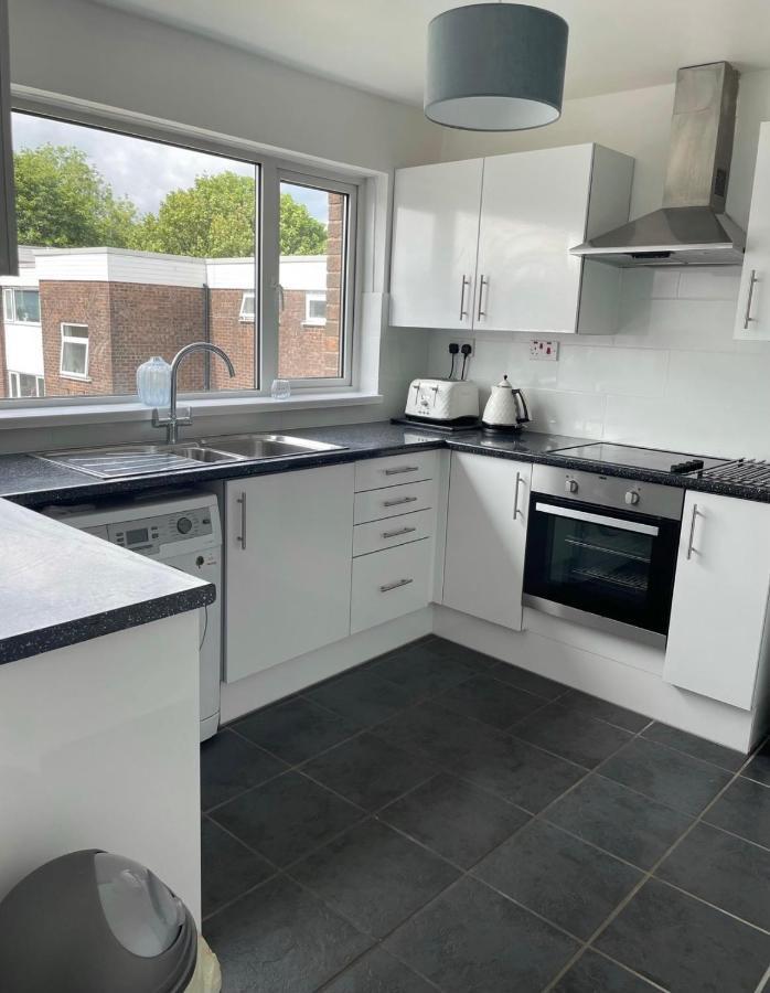 Ferienwohnung Cozy Flat 15 Mins From City Centre With Parking Cardiff Exterior foto