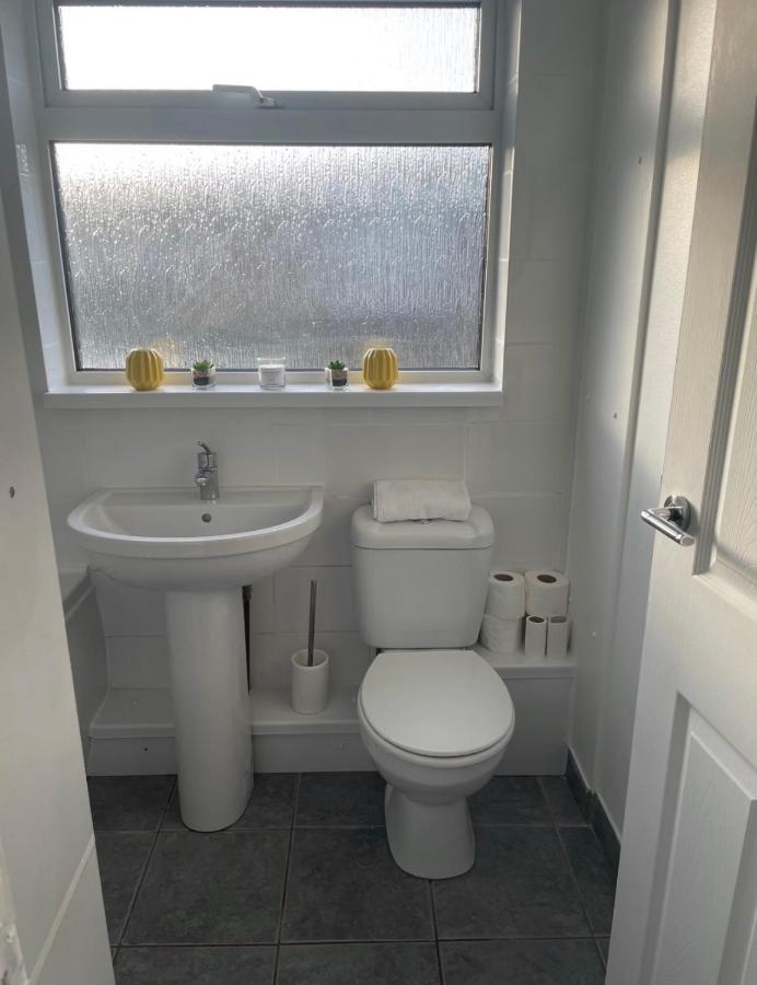 Ferienwohnung Cozy Flat 15 Mins From City Centre With Parking Cardiff Exterior foto